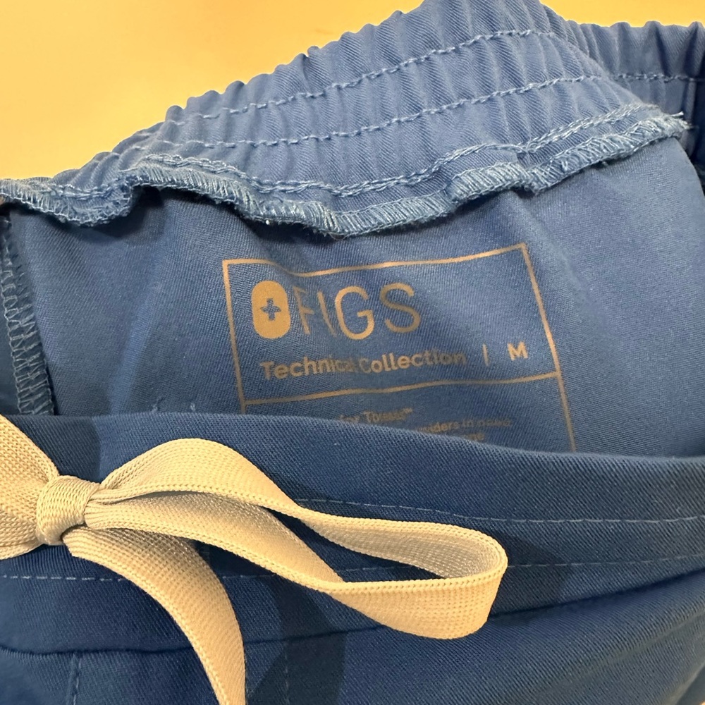 Figs Yola Skinny Scrub Pants
